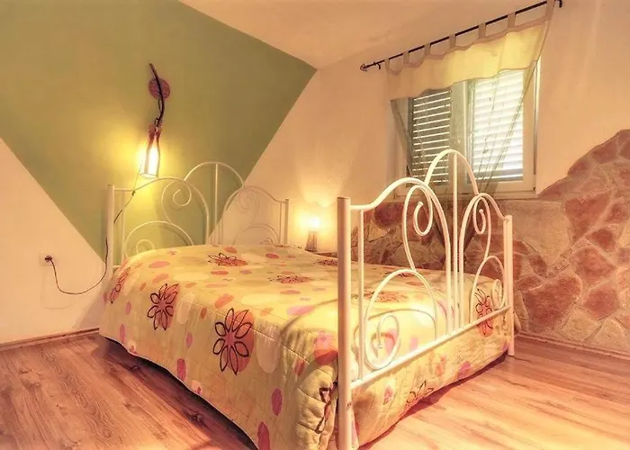 Willa Vallelunga Pula